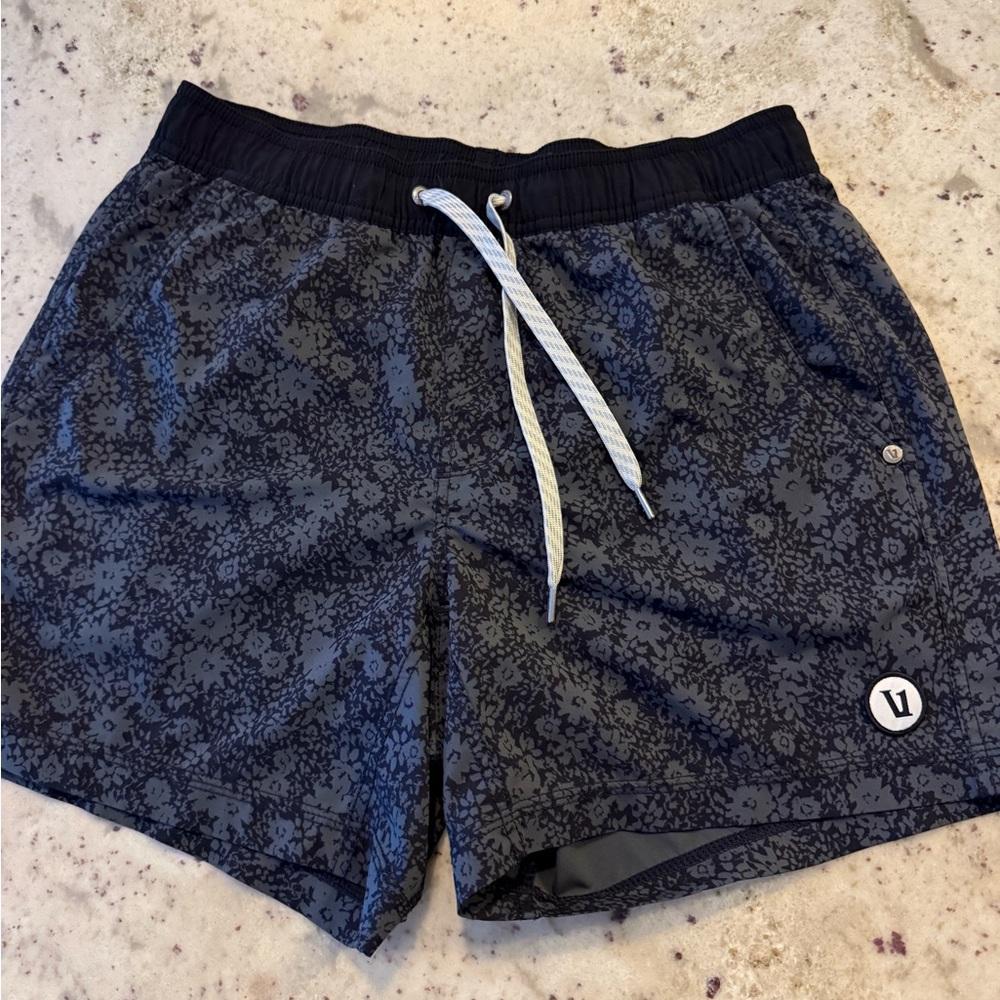 Vuori Kore Short Size Small